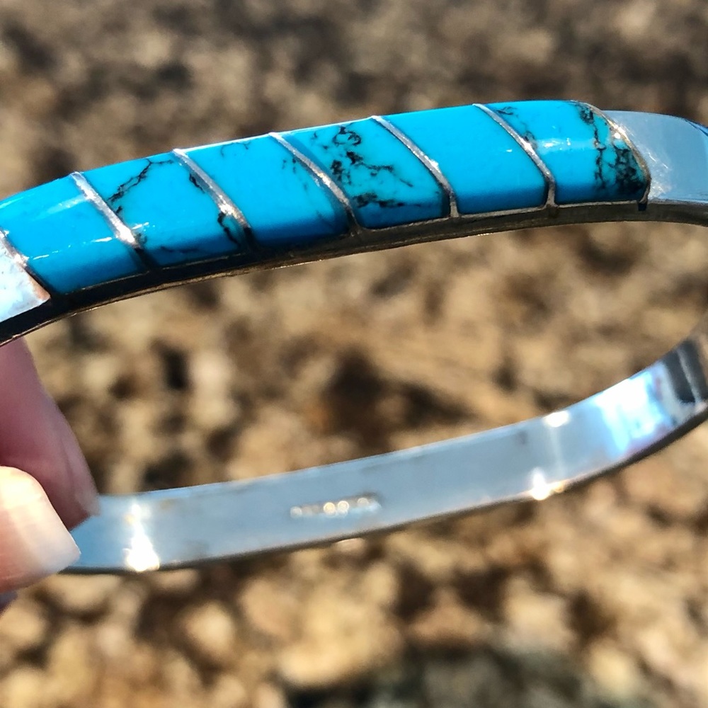 ✨ 💕Beautiful set of Bangle Bracelets!! 💕✨ - Picture 9 of 12